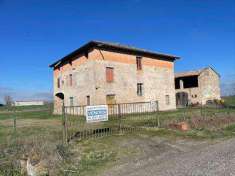Foto Rustico/Casale in Vendita, pi di 6 Locali, 900 mq, Parma (Ravad