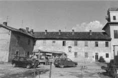 Foto Rustico/Casale in Vendita, pi di 6 Locali, 900 mq, Robecco sul