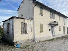Foto Rustico/Casale/Corte in Vendita, pi di 6 Locali, 140 mq (Motta