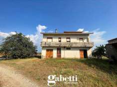 Foto Rustico/Casale/Corte in Vendita, pi di 6 Locali, 190 mq (Vitula