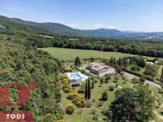 Foto Rustico/Casale/Corte in Vendita, pi di 6 Locali, 820 mq (Massa