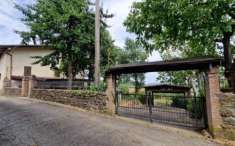 Foto RUSTICO/VILLETTA CON GIARDINO, TERRENO E BOSCO