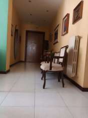 Foto Salerno Via Baratta 5 Vani piano alto