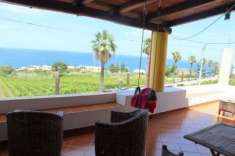 Foto Salina Isole Eolie.villa indipendente in contesto residenziale, immersa nel cuor