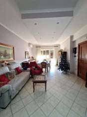 Foto SAN CESAREO | Quadrilocale con balcone | Box auto