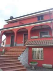 Foto San Cesareo - villa unifamiliare -3livelli ampi spazi 270mq