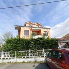 Foto SAN MAURO QUADRILOCALE IN VILLA TRIFAMILIARE CON GIARDINO PRIVATO