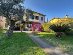 Foto Sant'Alberto (RA): Casa immersa nel verde delle campagne