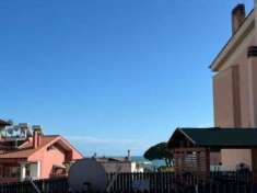 Foto Santa Marinella - Oasis Rouge - Via Ecletina