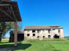 Foto SANTERNO (RA) � Rustico con ampio giardino immerso nel verde