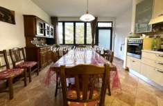 Foto Scarperia - Villetta bifamiliare con garage e giardino
