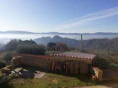 Foto Scarperia terratetto 6 vani cantina ripostiglio