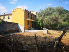 Foto Semindipendente in vendita a Sarzana