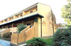 Foto Seregno - Villa angolare con giardino privato e box doppio Euro 278.000,00