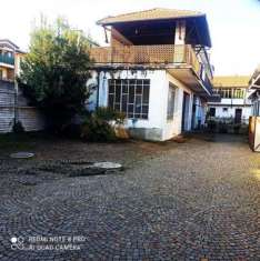 Foto Seveso centro, casa indipendente con laboratorio.