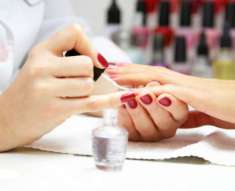 Foto Si Affitta Postazione onicotecnica in centro estetico