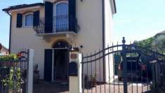 Foto Singola in vendita a Ameglia