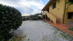 Foto Singola in vendita a Massarosa