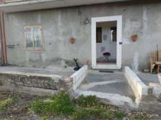 Foto Soluzione semindipendente da Ristrutturare con terreno
