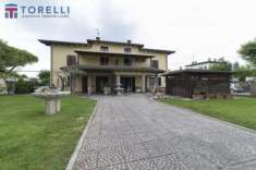 Foto Spaziosa bifamiliare con giardino privato a pochi minuti da Ravenna