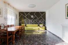 Foto Spaziosa porzione di bifamiliare con ampio terrazzo e garage a Massa Lombarda