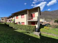 Foto Spaziosa villetta con box e posto auto