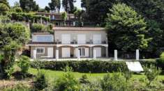 Foto Splendida villa con vista sul lago a Castel Gandolfo