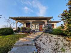 Foto SPLENDIDA VILLA SINGOLA CON AMPIO GIARDINO E GARAGE
