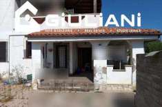 Foto Stabile / Palazzo in Vendita, 5 Locali, 128 mq, Aprilia