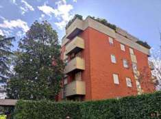 Foto Stabile / Palazzo in Vendita, pi di 6 Locali, 145 mq, Bologna