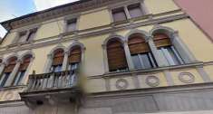 Foto Stabile / Palazzo in Vendita, pi di 6 Locali, 159 mq, Pordenone