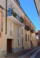 Foto Stabile / Palazzo in Vendita, pi di 6 Locali, 300 mq, Chieri (C