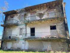 Foto Stabile / Palazzo in Vendita, pi di 6 Locali, 300 mq, Mondragon