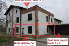 Foto Stabile / Palazzo in Vendita, pi di 6 Locali, 336 mq, Caorso (Z