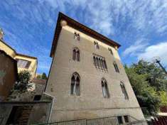 Foto Stabile / Palazzo in Vendita, pi di 6 Locali, 404 mq, Perugia (