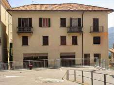 Foto Stabile / Palazzo in Vendita, pi di 6 Locali, 420 mq, Berbenno