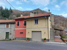 Foto Stabile / Palazzo in Vendita, pi di 6 Locali, 440 mq, Erli (Gaz