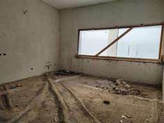 Foto Stabile / Palazzo in Vendita, pi di 6 Locali, 550 mq, Carobbio
