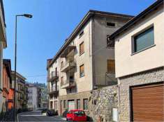 Foto Stabile / Palazzo in Vendita, pi di 6 Locali, 665 mq, Leffe