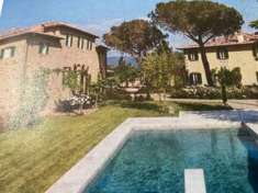 Foto STABILE/PALAZZO di 1370 mq (PADERNO FRANCIACORTA) rif. SFSBBA
