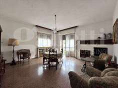 Foto Stabile/Palazzo in Vendita, 250 mq (Asso)