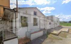 Foto Stabile/Palazzo in Vendita, 938 mq (Imola)