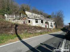 Foto STABILE/PALAZZO in Vendita, pi di 6 Locali, 200 mq, LAURIANO (L