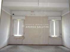 Foto Stabile/Palazzo in Vendita, pi di 6 Locali, 420 mq (Pontedera)