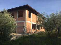 Foto Stabile/Palazzo in Vendita, pi di 6 Locali, 440 mq (Capannori)