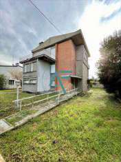 Foto STABILE/PALAZZO in Vendita, pi di 6 Locali, 506 mq, LUGO