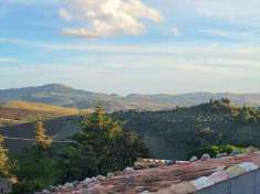 Foto Stabile/Palazzo in Vendita, pi di 6 Locali, 600 mq (Petralia So