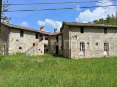 Foto Stabile/Palazzo in Vendita, pi di 6 Locali, 700 mq (Perugia)