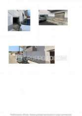 Foto Stalle, scuderie, rimesse, autorimesse di 127 mq  in vendita a Galatina - Rif. 4513397
