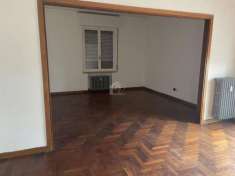 Foto Suzzara vendesi appartamento 4 vani 100 Mq
